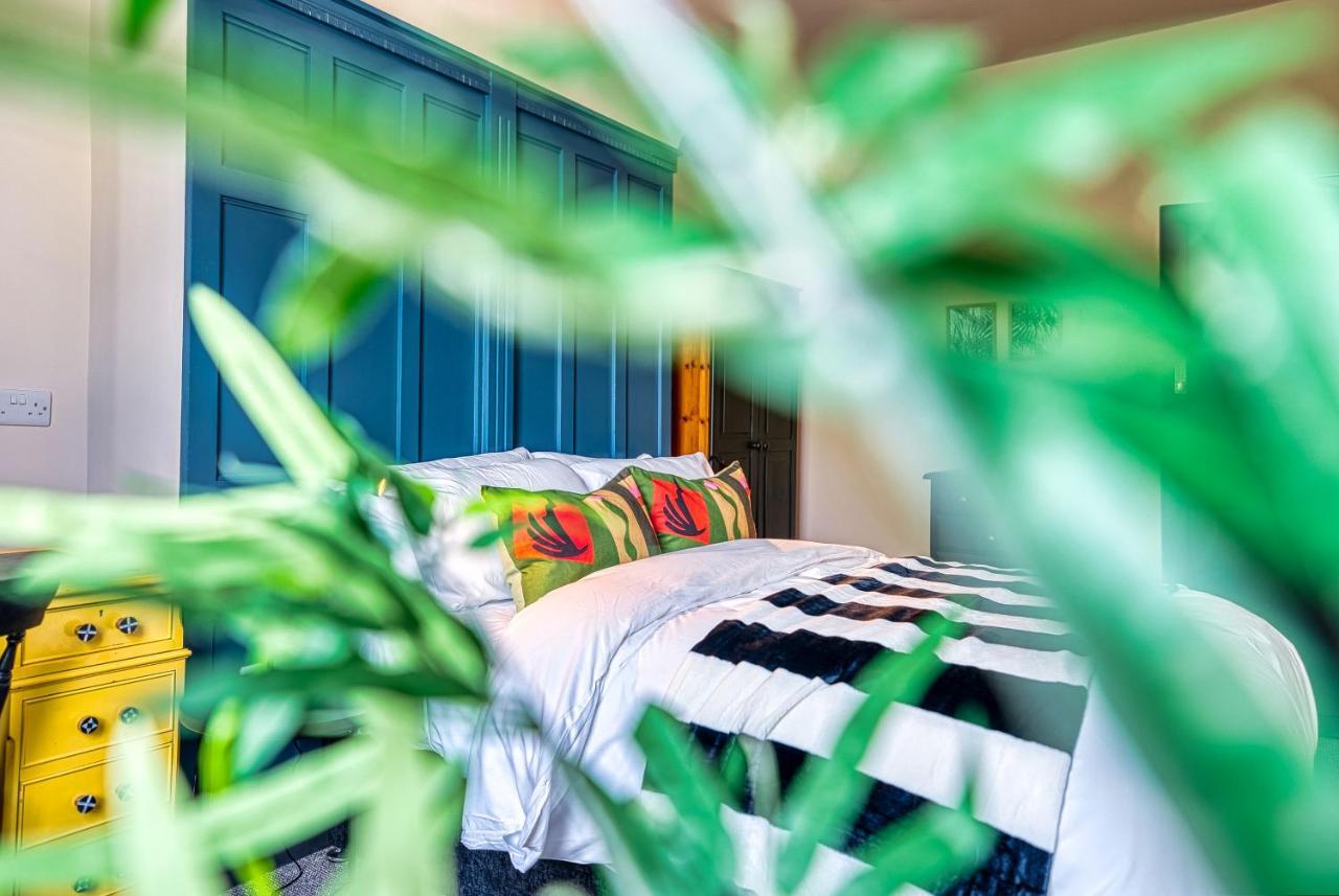New! Unique Keighley Rooms - Perfect For Business Екстер'єр фото